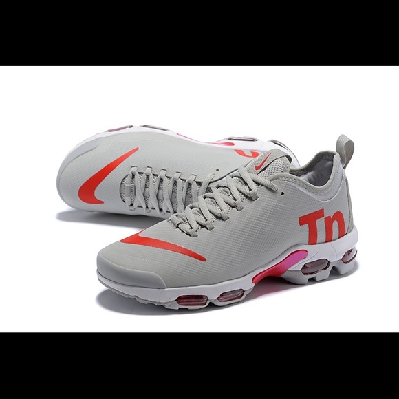 nike air max plus red mens